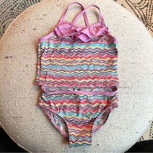 TEA Girls' Multi-Color Zigzag Tankini Swimsuit with Pink Trim, size 5